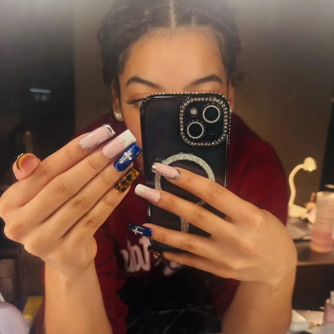 Sets By Gabby, Nails